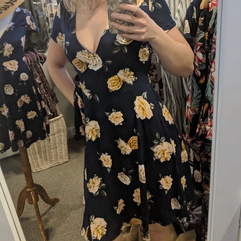5/$25 Floral Summer Dress - Picture 2 of 5